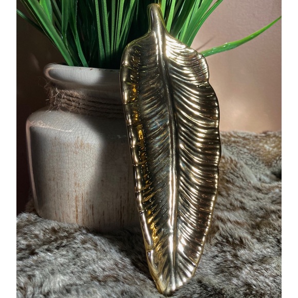 Gold Leave Trinket Tray - Picture 2 of 9